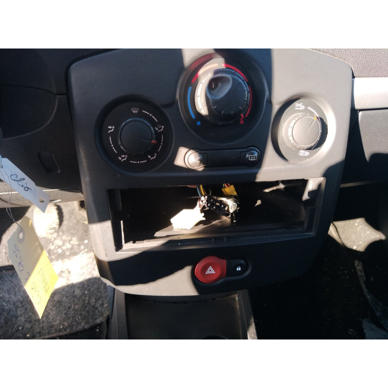 Boitier air bag RENAULT CLIO 3 Photo n°12
