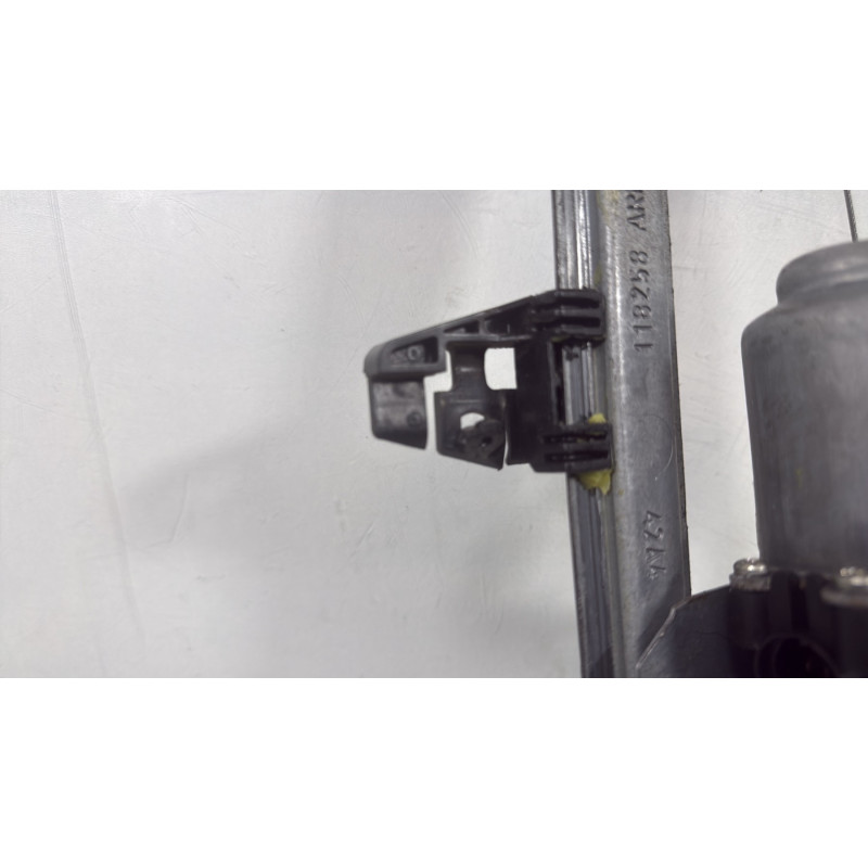 Leve vitre electrique arriere droit RENAULT MODUS Photo n°8