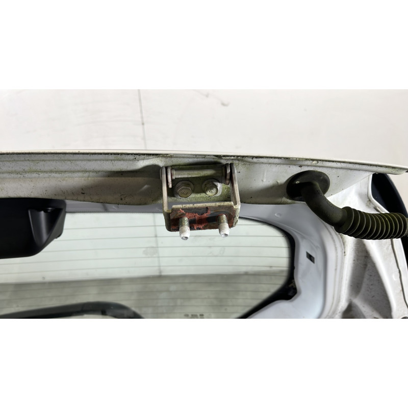 Malle/Hayon arriere CHEVROLET SPARK Photo n°10