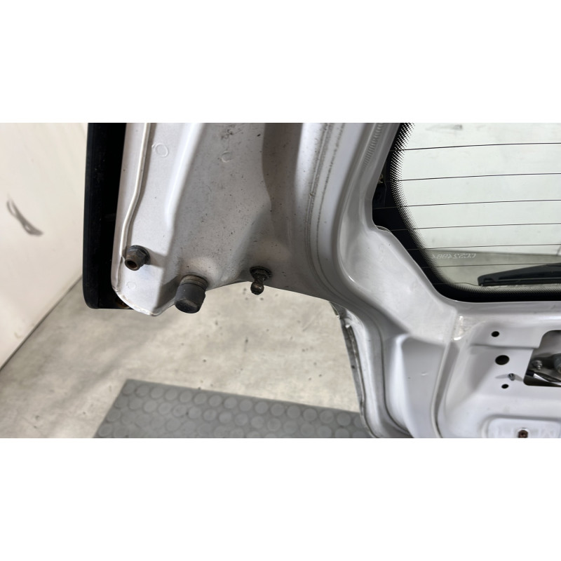 Malle/Hayon arriere CHEVROLET SPARK Photo n°12