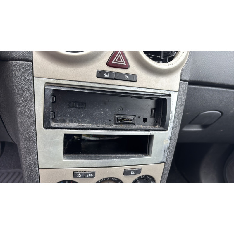Boitier de prechauffage OPEL CORSA D Photo n°19