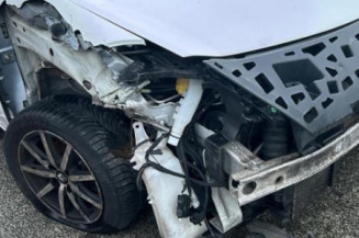 Calculateur moteur RENAULT CLIO 3