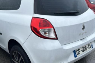 Calculateur moteur RENAULT CLIO 3