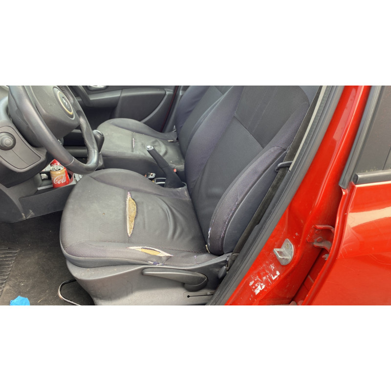 Interrupteur de leve vitre avant gauche RENAULT CLIO 3 Photo n°17