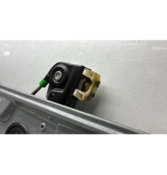Leve vitre electrique avant droit VOLKSWAGEN POLO 4