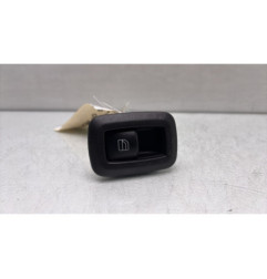 Interrupteur de leve vitre arriere droit MERCEDES CLASSE A 169 Photo n°1