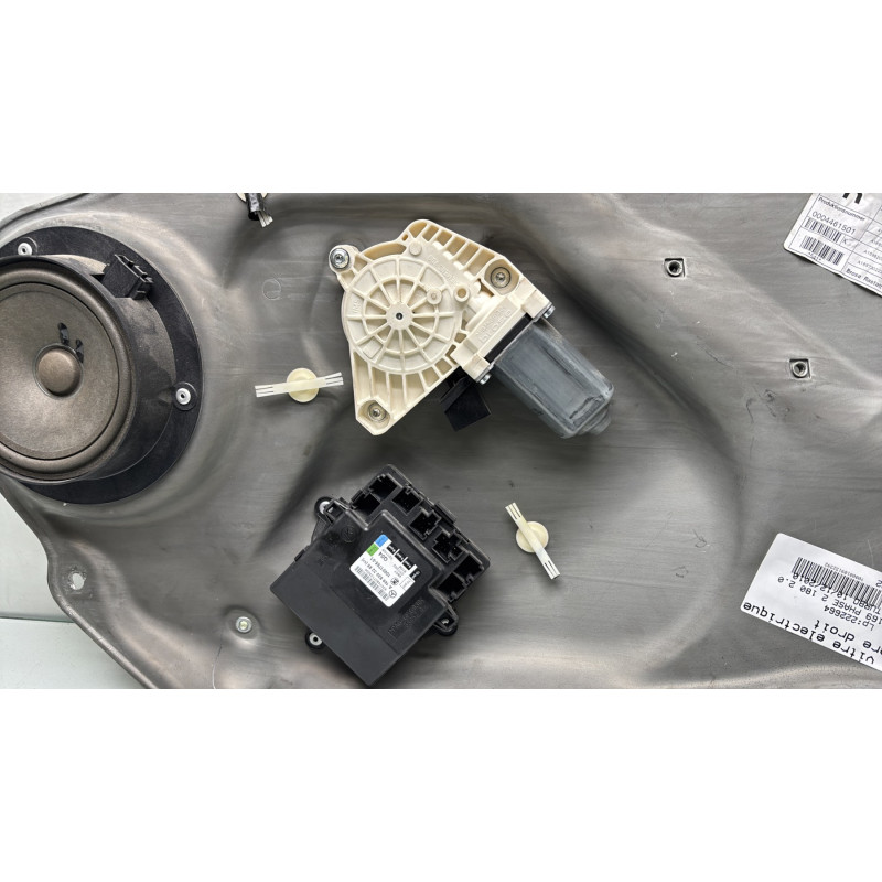 Leve vitre electrique arriere droit MERCEDES CLASSE A 169 Photo n°2