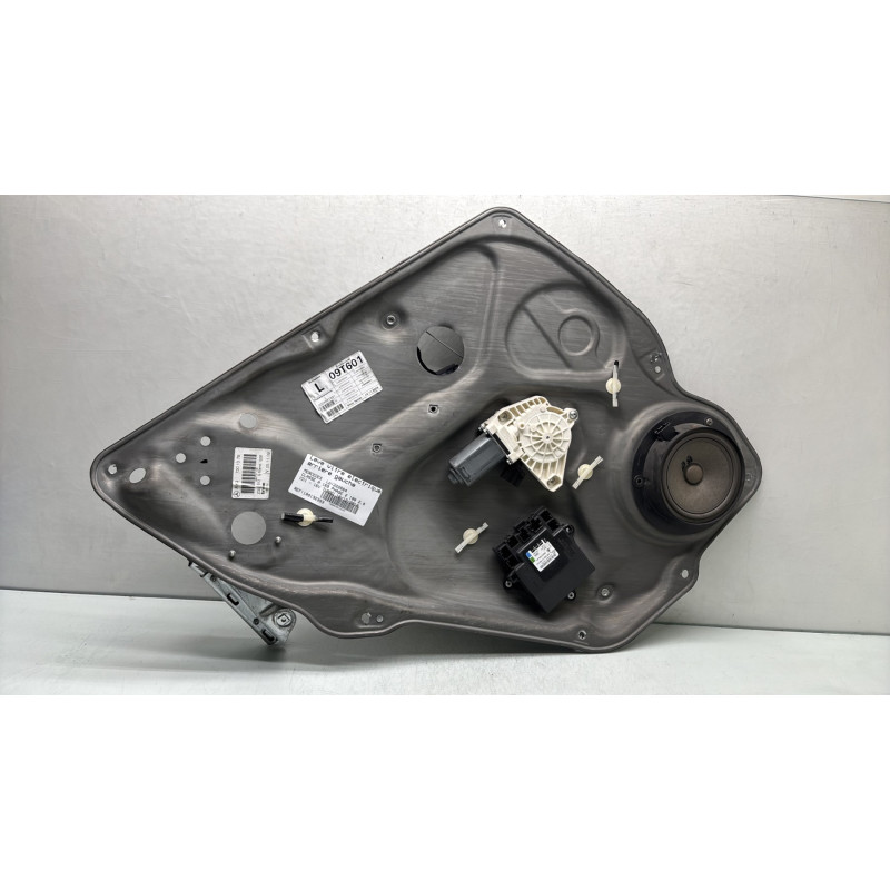 Leve vitre electrique arriere gauche MERCEDES CLASSE A 169 Photo n°1