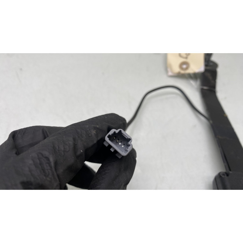 Attache ceinture avant droit RENAULT CAPTUR 1 Photo n°4
