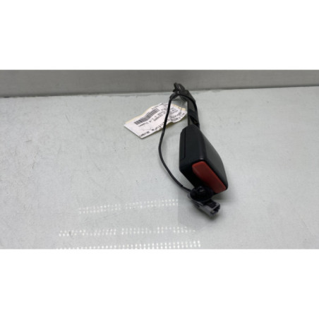 Attache ceinture avant gauche RENAULT CAPTUR 1