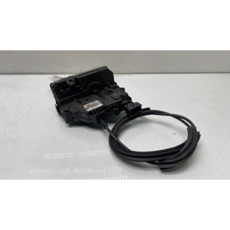 Serrure avant droit OPEL CORSA D