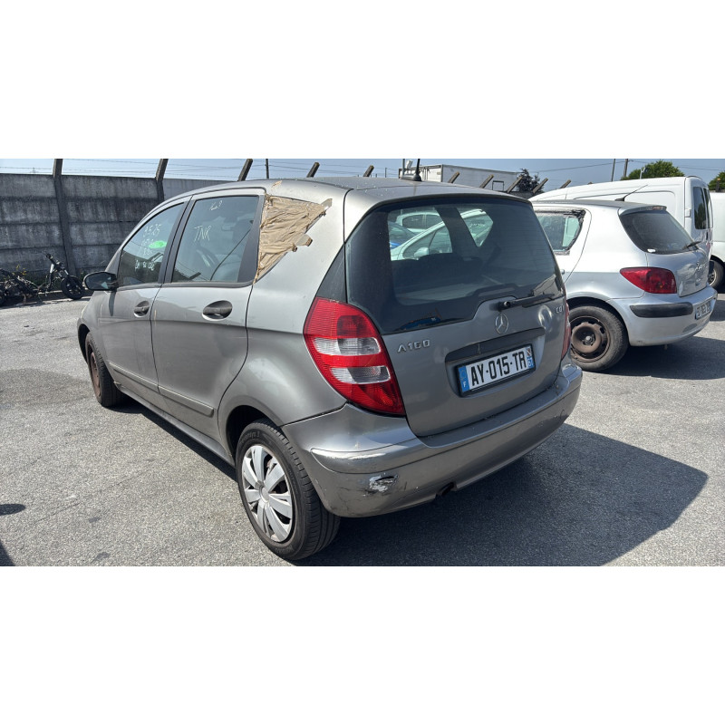 Feu arriere stop central MERCEDES CLASSE A 169 Photo n°8
