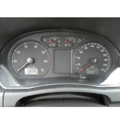 Charniere de capot VOLKSWAGEN POLO 4