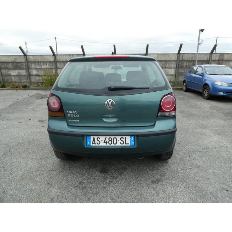Charniere de capot VOLKSWAGEN POLO 4 Photo n°15
