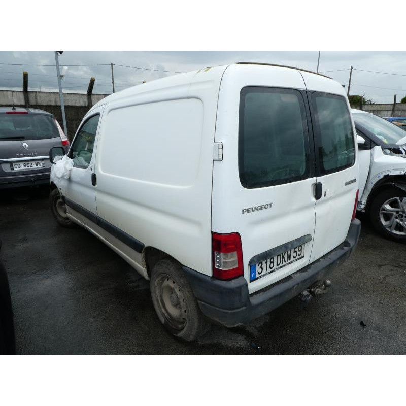 Pare choc arriere PEUGEOT PARTNER 1 Photo n°29