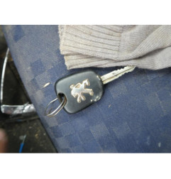 Pare choc arriere PEUGEOT PARTNER 1