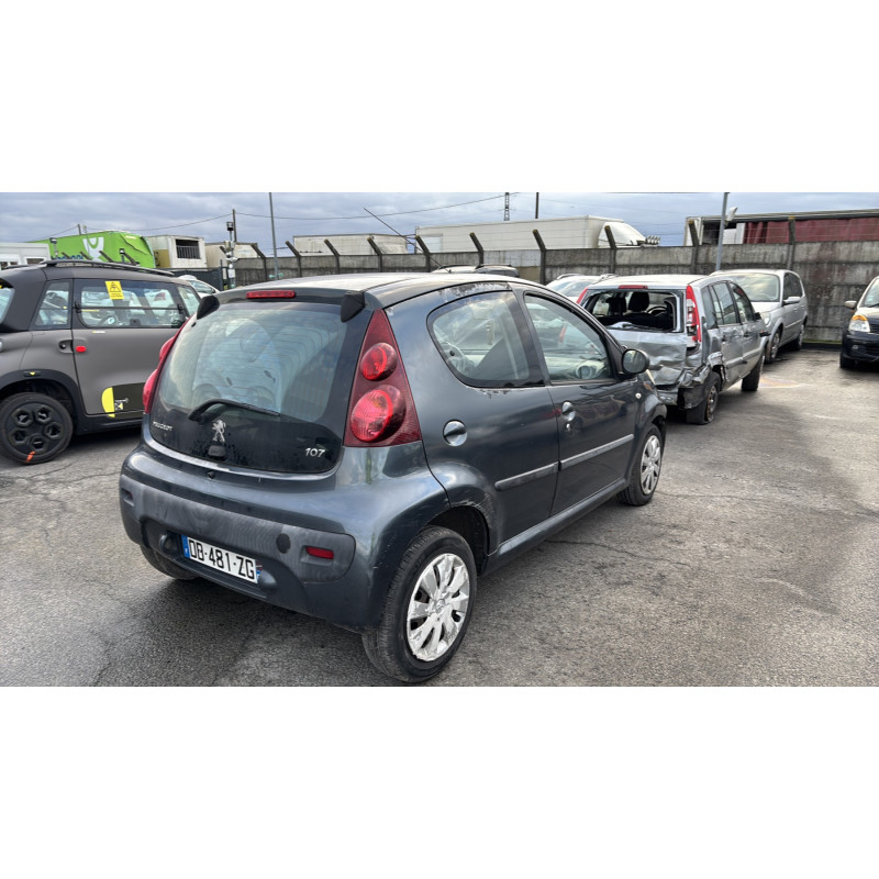 Interrupteur de leve vitre avant droit PEUGEOT 107 Photo n°17