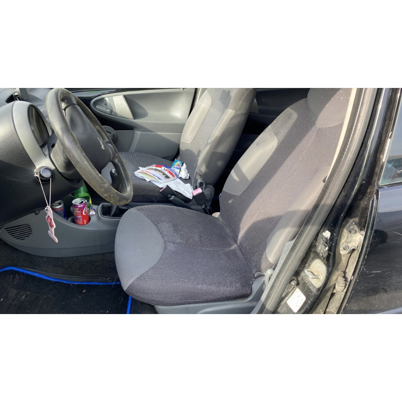 Interrupteur de leve vitre avant droit PEUGEOT 107 Photo n°15