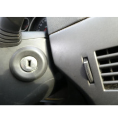 Ceinture avant droit OPEL ASTRA H