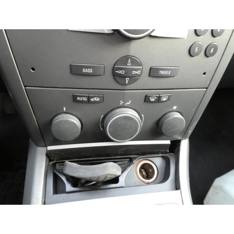 Ceinture avant gauche OPEL ASTRA H Photo n°23