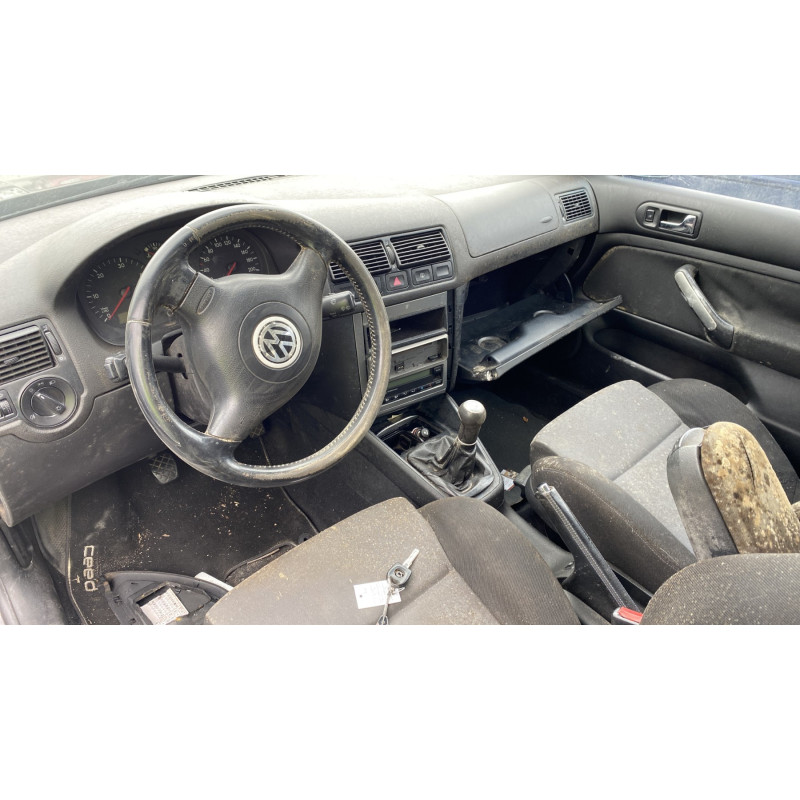 Vitre avant droit VOLKSWAGEN GOLF 4 Photo n°17