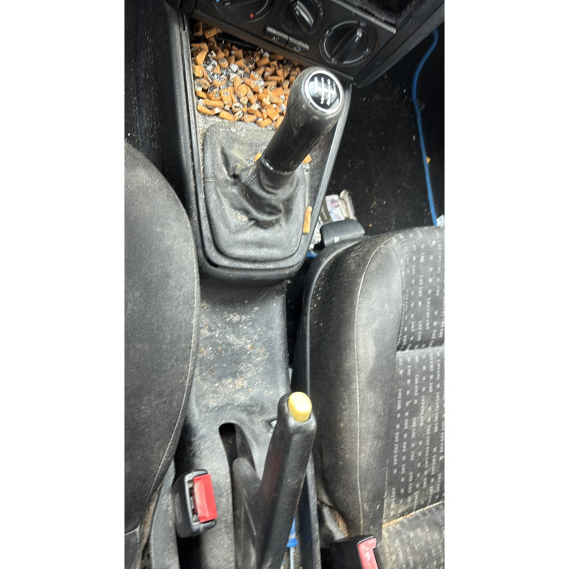 Poignee interieur arriere gauche VOLKSWAGEN GOLF 4 Photo n°19