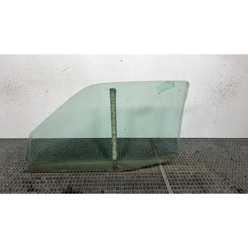 Vitre avant droit CITROEN SAXO Photo n°4