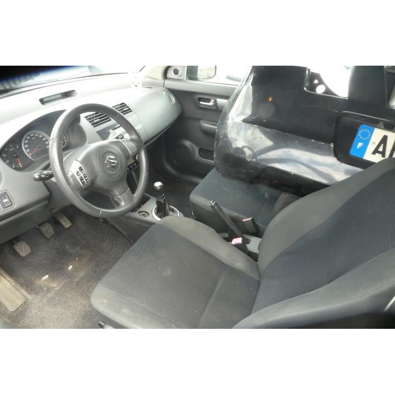 Compresseur clim SUZUKI SWIFT 3 Photo n°16