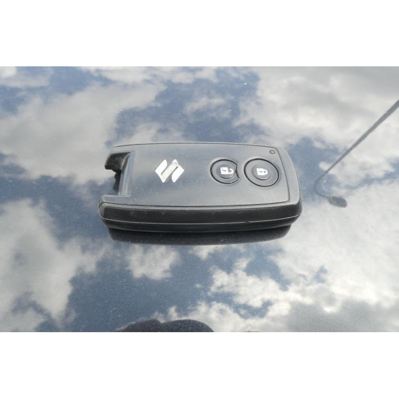 Compresseur clim SUZUKI SWIFT 3 Photo n°22