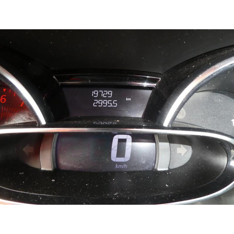 Compresseur clim RENAULT CLIO 4 Photo n°18
