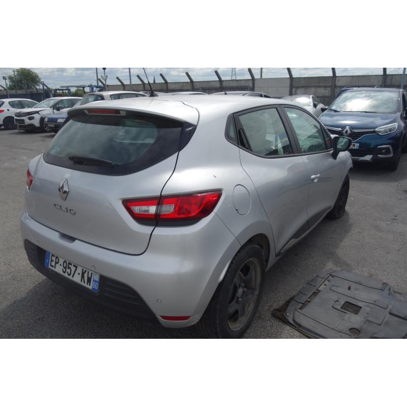 Compresseur clim RENAULT CLIO 4 Photo n°22