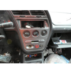 Vitre arriere gauche PEUGEOT 306