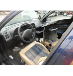 Vitre arriere gauche PEUGEOT 306