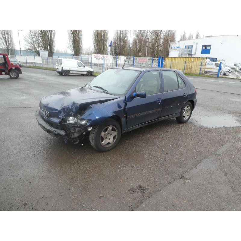 Vitre arriere gauche PEUGEOT 306 Photo n°12