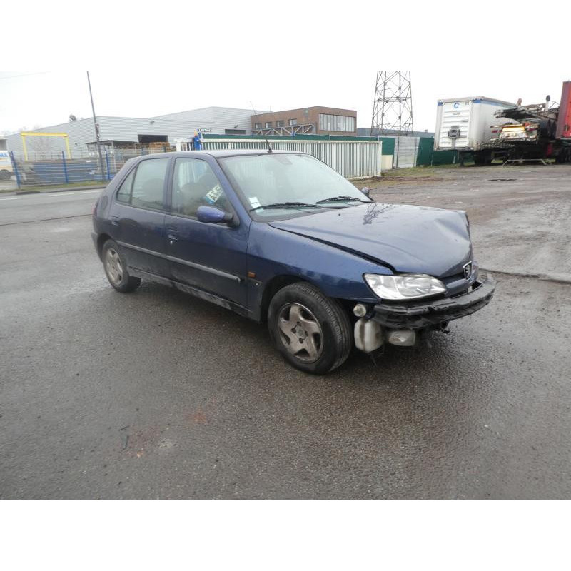 Vitre arriere gauche PEUGEOT 306 Photo n°13