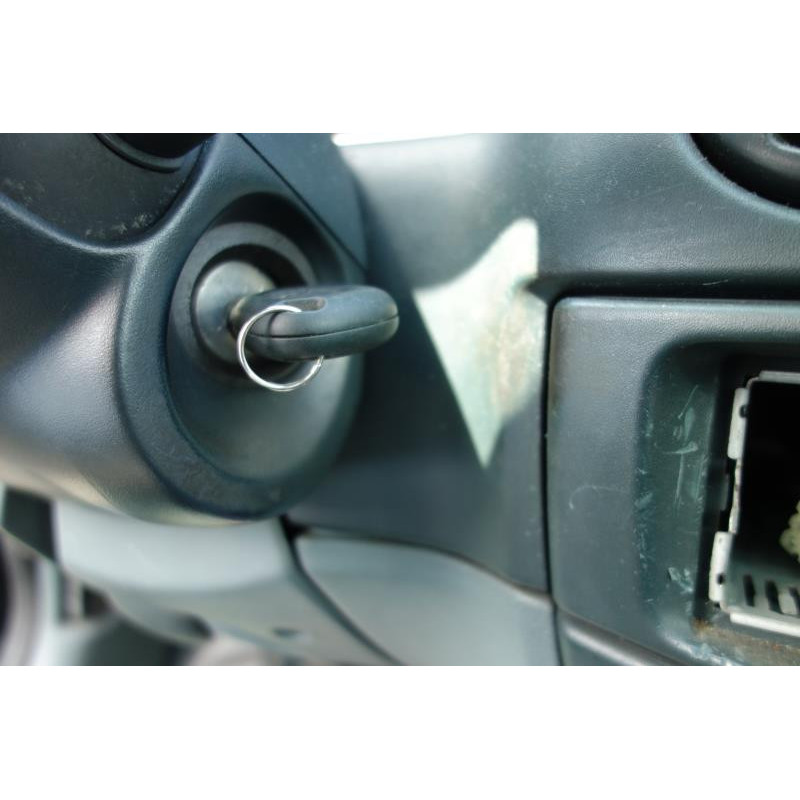 Pare choc arriere RENAULT MEGANE 1 Photo n°27