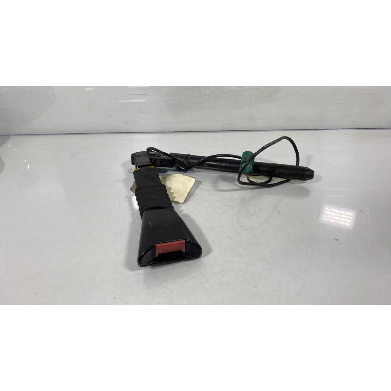 Pretensionneur de ceinture avant droit OPEL CORSA C Photo n°4