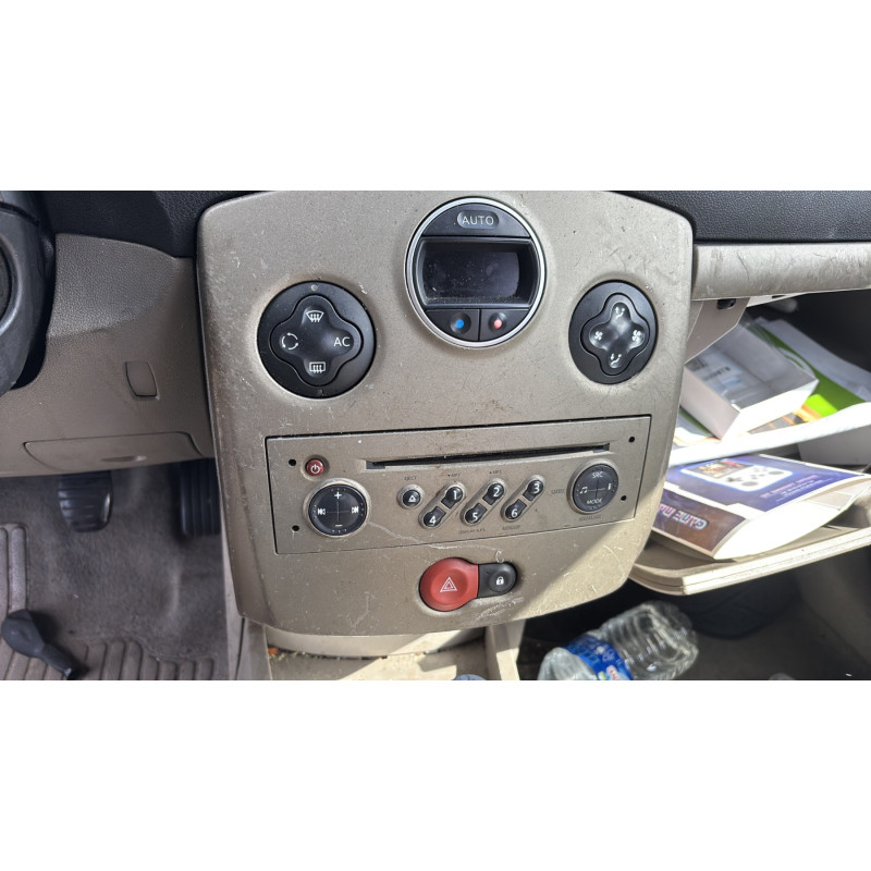 Custode arriere gauche (porte) RENAULT CLIO 3 Photo n°18