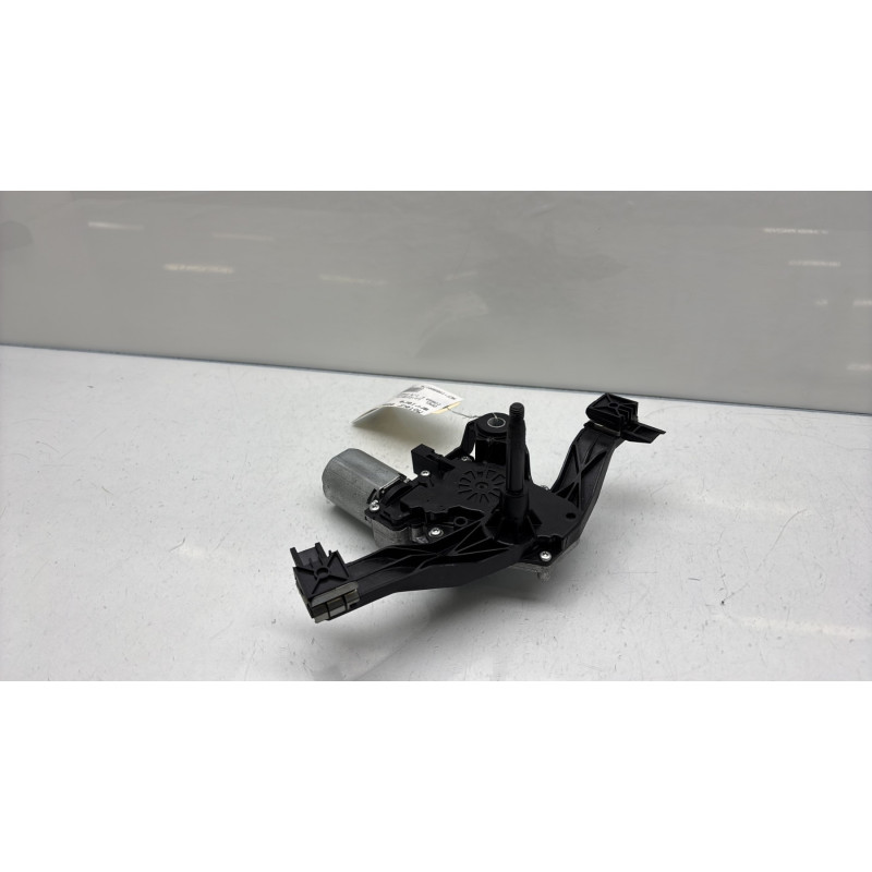 Moteur essuie glace arriere OPEL CORSA E Photo n°1