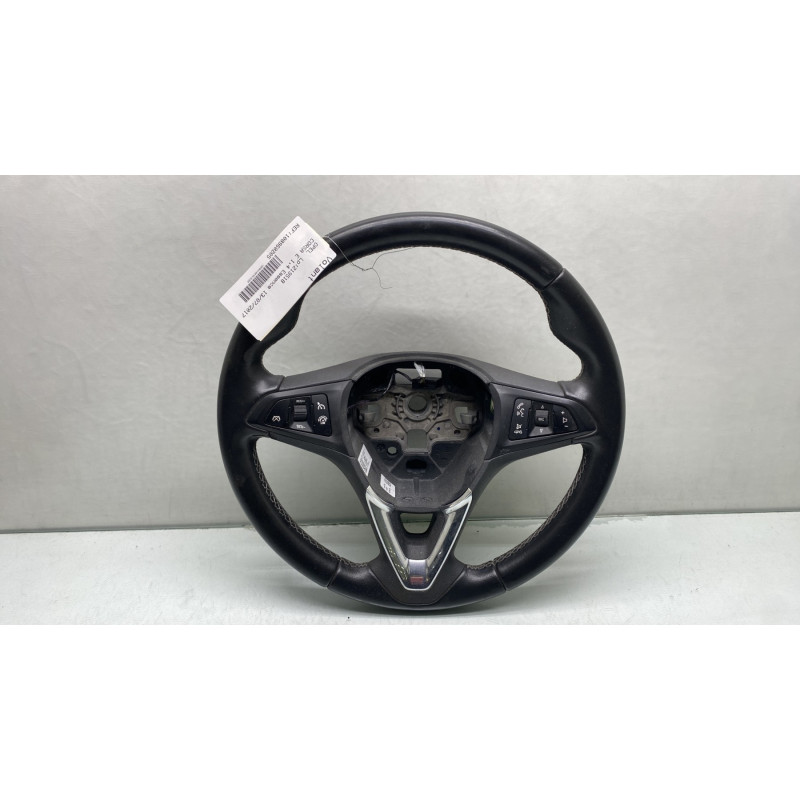 Volant OPEL CORSA E Photo n°1