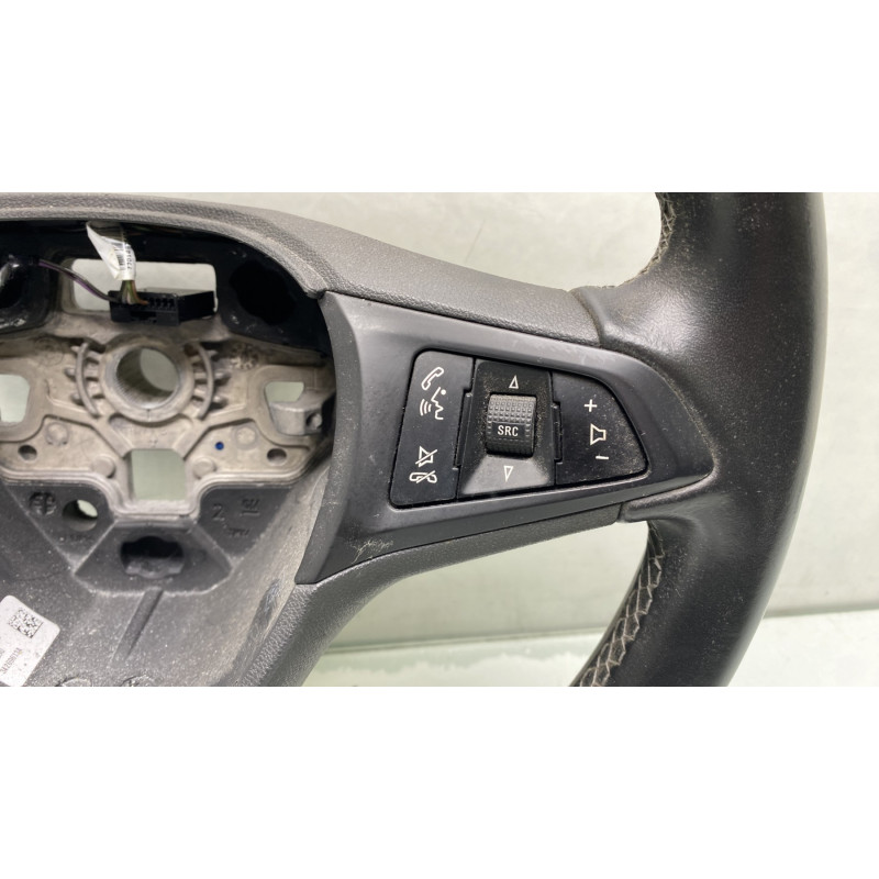 Volant OPEL CORSA E Photo n°4