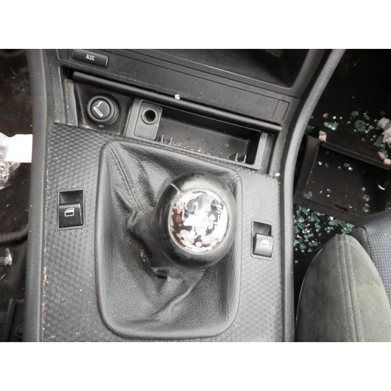 Ceinture avant droit BMW SERIE 3 E46 Photo n°24