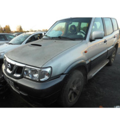 Charniere de capot NISSAN TERRANO 2