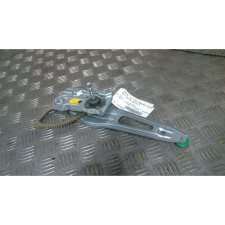 Leve vitre mecanique arriere droit TOYOTA YARIS 2 Photo n°15