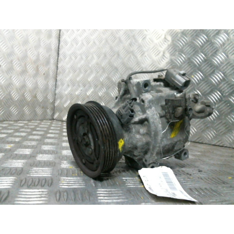 Compresseur clim TOYOTA COROLLA VERSO 1 Photo n°15