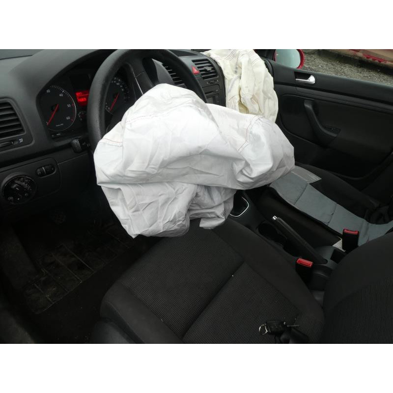Renfort pare choc arriere (traverse) VOLKSWAGEN GOLF 5 Photo n°17