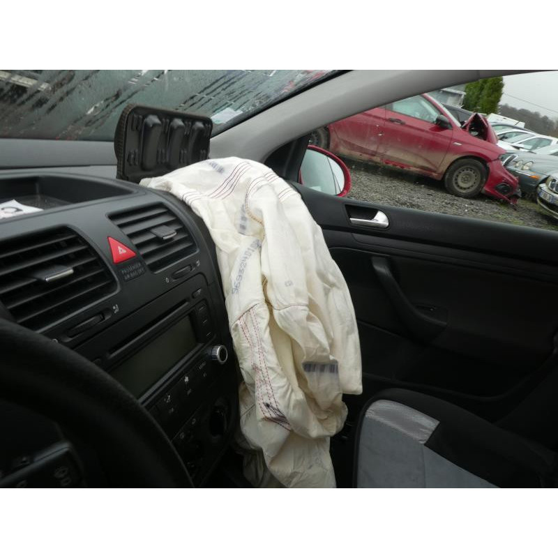 Renfort pare choc avant (traverse) VOLKSWAGEN GOLF 5 Photo n°20