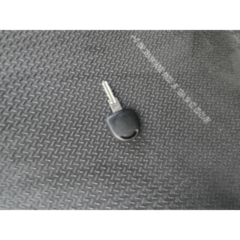 Pare choc arriere OPEL CORSA C Photo n°21