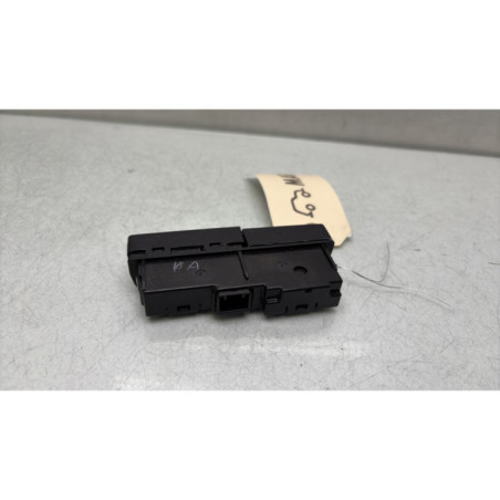 Bouton de warning SUZUKI BALENO 2