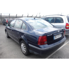 Pare choc arriere VOLKSWAGEN PASSAT 4